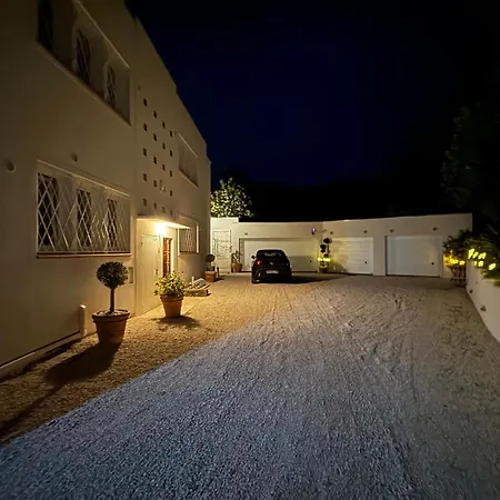 Sur Terrasse Et Jardin Privatif 400m De La Et Des Commerces *